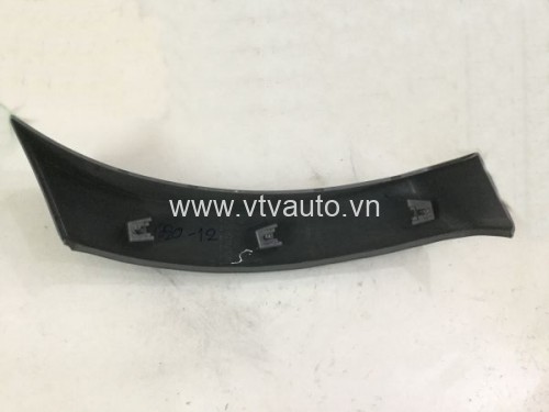 Ốp ba đờ xốc trước phải Ford Ranger 2003-2007