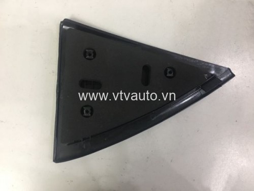 Ốp tam giác cửa sau phải Daewoo Nubira