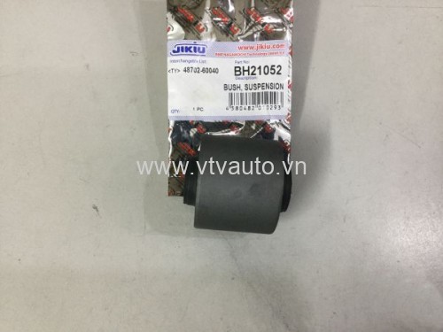 Cao su giằng sau to Toyota Land Cruiser