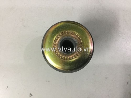 Cao su càng A dưới nhỏ Toyota Prado 2002-2009