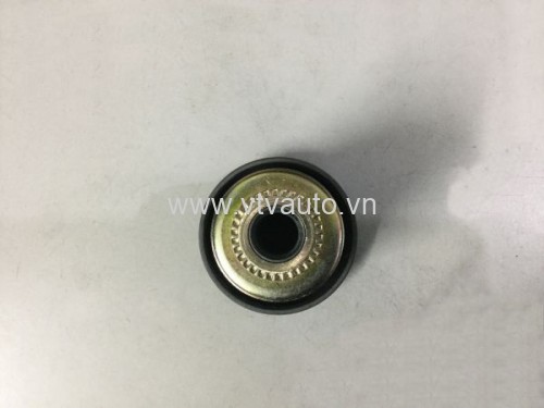 Cao su càng A dưới to Toyota Prado 2002-2009