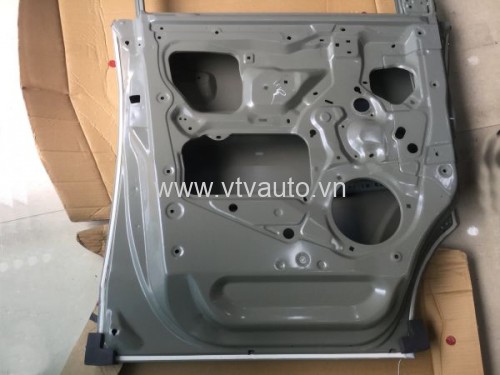 Cánh cửa trước trái Suzuki APV, 7-8 tạ 2013-2017