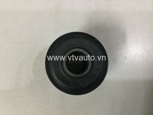 Cao su càng A trên nhỏ Toyota Hiace 1992-2005