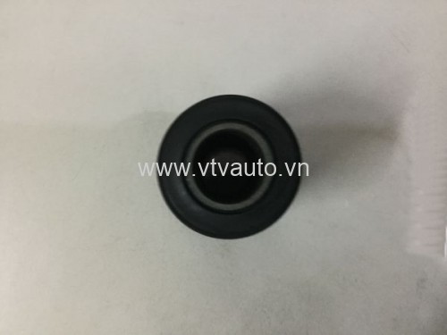 Cao su càng A trên to Toyota Hiace 1992-2005