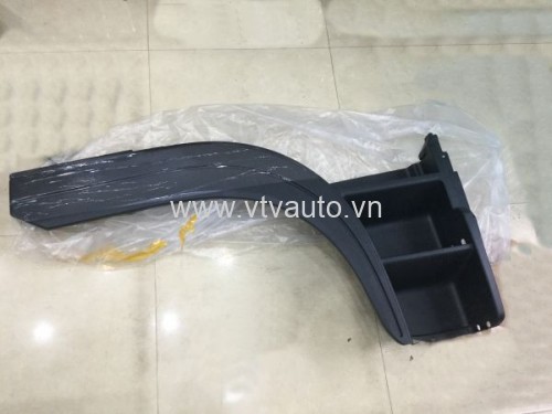 Ốp cua rè lốp trước phải Hyundai 15 tấn