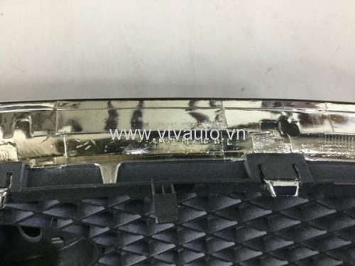 Ca lăng gồm logo Ford Focus 2008-2011