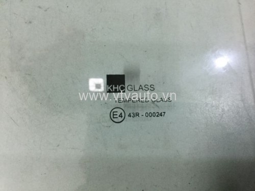 Kính cửa sau trái Ford Ranger 2002-2007