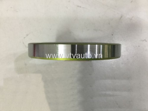 Phớt may ơ sau trong Kia K3000, 2013