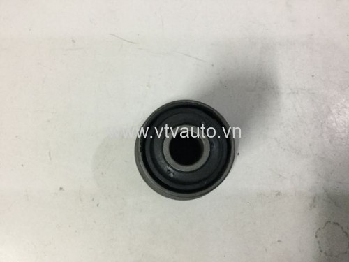 Cao su càng A dưới to Toyota Prado 2004-2009