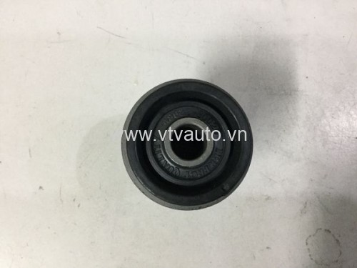 Cao su càng A dưới to Toyota Prado 2004-2009