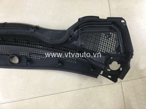 Ốp nhựa chân kính gió trước giữa Honda CRV 2013-2017