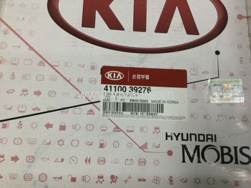 Lá côn Kia Carens 2.0, 2010 số sàn