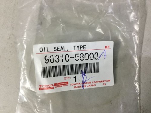 Phớt may ơ sau ngoài Toyota Prado 2004-2009