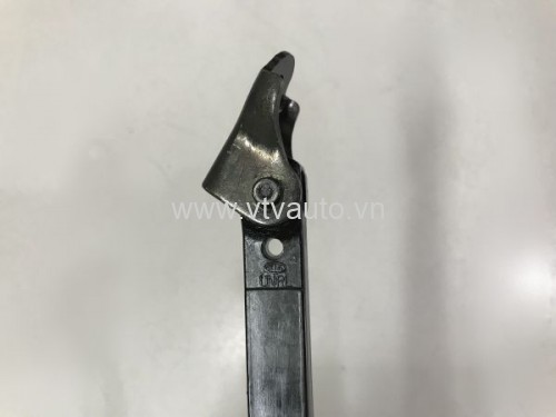 Hãm cửa sau Kia Carens