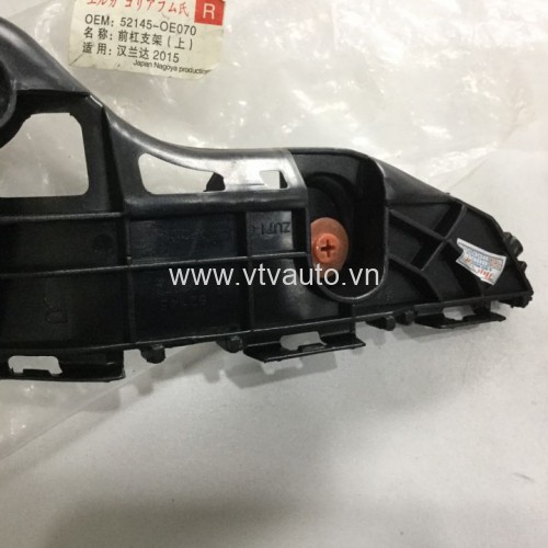 Phe cài ba đờ xốc trước phải Toyota Highlander 2014