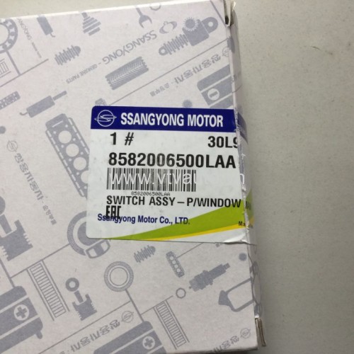 Nút bấm kính bên trái Ssangyong Korando 2001-2005