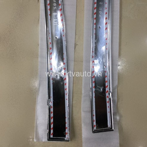 Bộ Ốp trang trí sau xe Ssangyong Korando 2001-2005