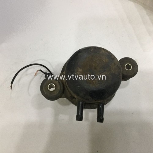 Bơm xăng ngoài bãi Suzuki 5 tạ