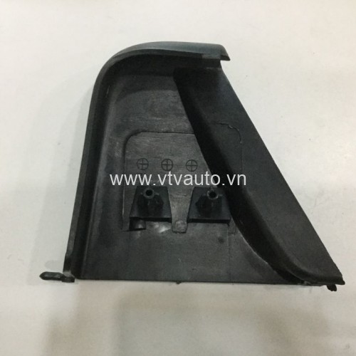 Ốp đầu bậc lên xuống sau phải Ford Everest 2005-2007