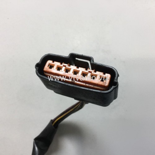 Giắc cắm vào mô bin Mazda 323,1998-2002