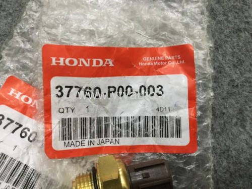 Cảm biến nhiệt độ nước ren to , chân ngắn Honda Accord 1994-1998