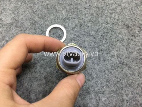 Công tắc báo lùi (cảm biến báo lùi) Toyota Camry 1997-2005