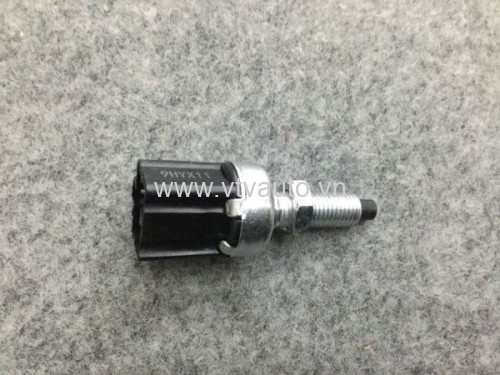 Công tắc chân phanh Toyota Land Cruiser, 2003-2007