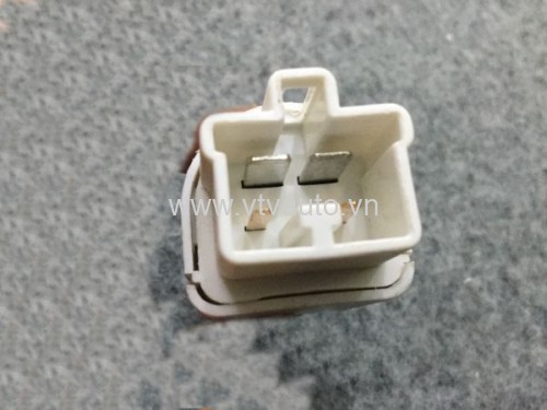 Công tắc chân phanh, báo đèn phanh Toyota Yaris ,2005-2016