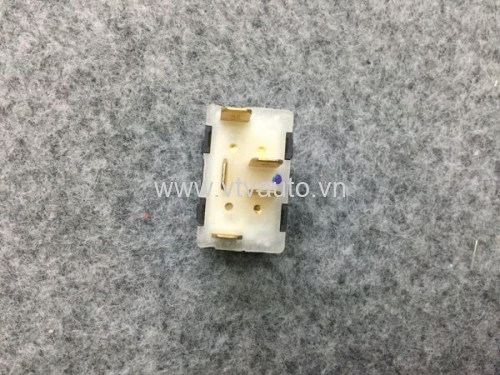 Công Tắc Lên Kính Bên Phụ Mercedes Spinter