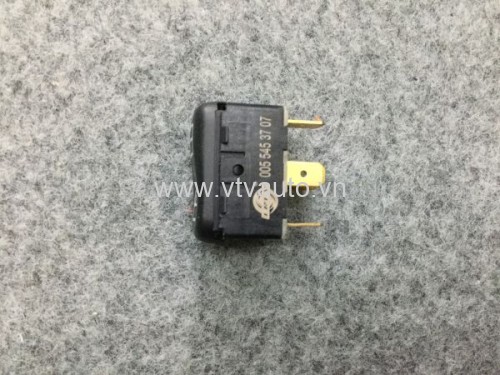 Công Tắc Lên Kính Bên Phụ Mercedes Spinter