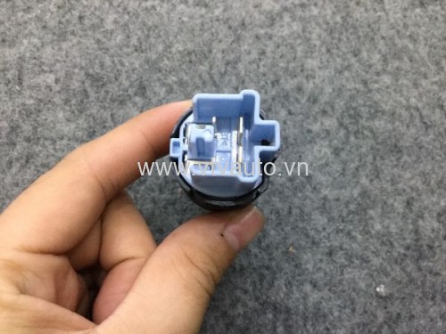 Công tắc chân phanh Mitsubishi  Triton