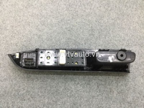 Công tắc lên kính tổng liền công tắc chỉnh gương Hyundai Getz
