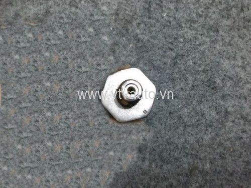 Cảm biến áp xuất trên thanh ray nhiên liệu Hyundai Santafe Gold ,2004