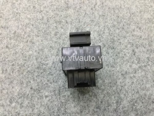 Công tắc lên kính đơn sau phải ( Bãi ) Toyota Land Cruiser,2008-2013