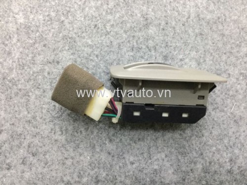 Công tắc lên kính Hyundai 1,25 tấn