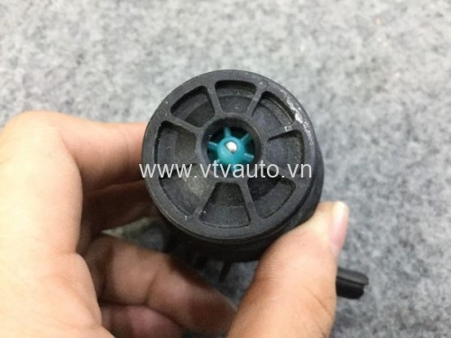 Mô tơ phun nước rửa kính Toyota Fortuner ,2008-2016