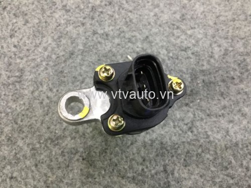 Cảm biến tốc độ, công tơ mét 33 răng Toyota Fortuner