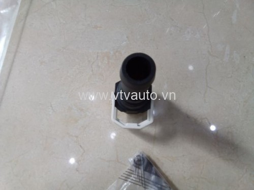 Đầu nhựa cút nước vào dàn sưởi Mazda Premacy