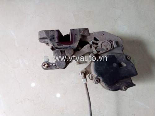 Khóa ngậm sau phải bãi Toyota Corona 1992-1996