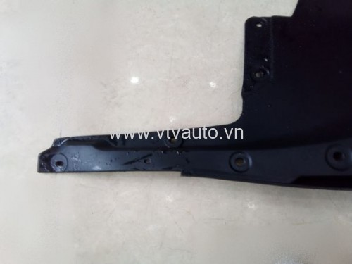 Chắn bùn bánh xe sau phải Toyota Land Cruiser,2015-2018