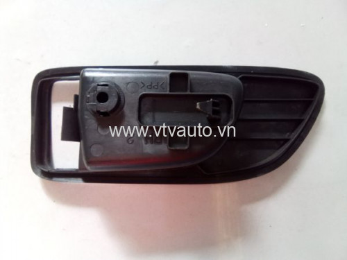 Ốp tay mở trong phải Mazda 6, 2003-2008