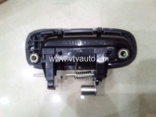 Tay mở ngoài sau phải ( màu đen) Toyota Corolla AE110, AE111 ,1997-2001