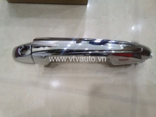 Tay mở ngoài trước trái ( mạ crom), gồm phần dài + phần ngắn Toyota Yaris, 2017-2021