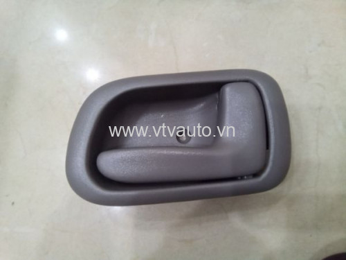 Tay mở trong phải ( màu xám) (trước=sau) Toyota Corolla AE110, AE111 ,1997-2001