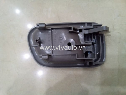 Tay mở trong phải ( màu xám) (trước=sau) Toyota Corolla AE110, AE111 ,1997-2001