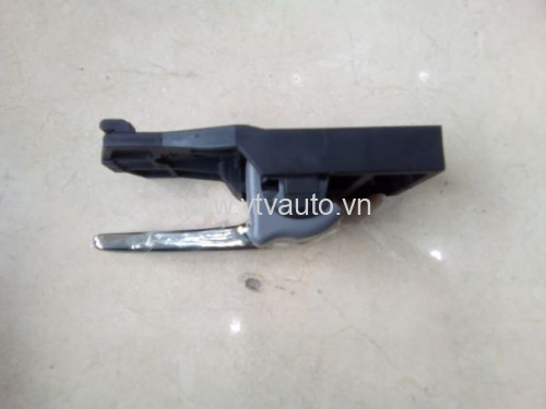 Tay mở trong mạ giữa, ốp màu xám bên phải Toyota Prado, 2002-2009