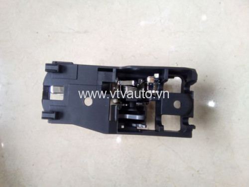 Tay mở trong mạ giữa, ốp màu xám bên phải Toyota Prado, 2002-2009