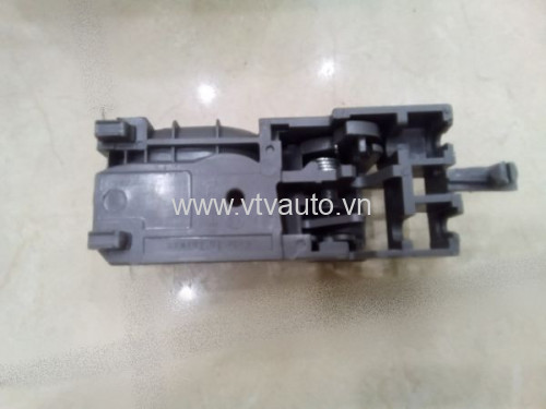 Tay mở trong phải ( xám) (trước=sau) Toyota Corolla Altis,2002-2007