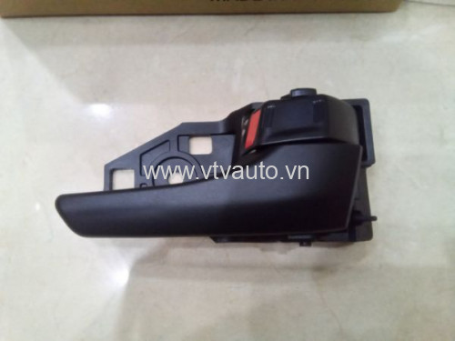 Tay mở trong trước phải ( màu đen) Toyota RAV4,2012-2018