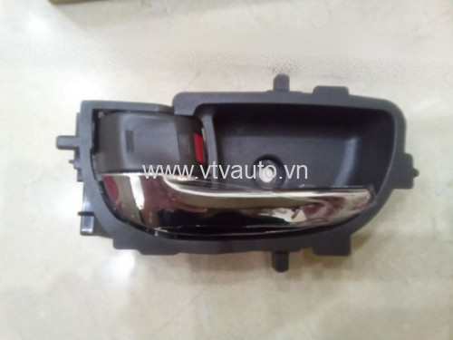 Tay mở trong trái, màu nâu có mạ giữa  Toyota Yaris,2007-2013